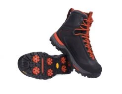 Simms G4 PRO Powerlock Boot // Felt & Vibram -Perfect Fishing Shop 13507 003 g4 pro powerlock boot 360spin 32 2100x1622 b57b80db 394b 43ce bcbc 1d84d244da66